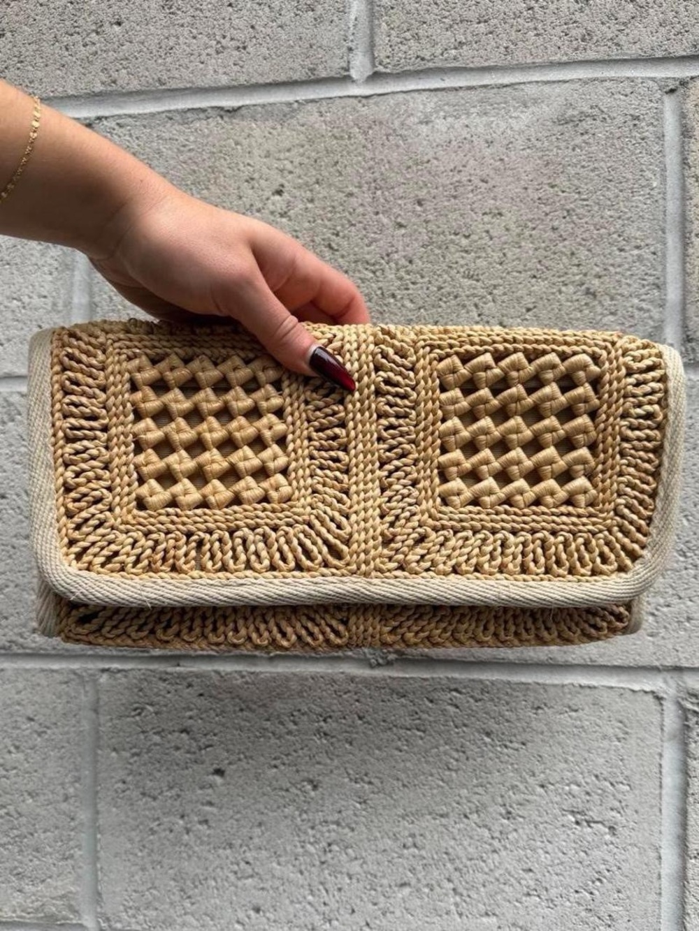 Vintage handwoven straw clutch purse